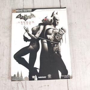 BradyGames Batman Arkham City Official Strategy Guide PS3 Xbox 360 PC USED